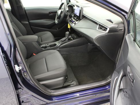Used 2024 Toyota Corolla LE FWD image 33