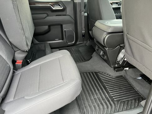 Used 2025 GMC Sierra 1500 Elevation image 20