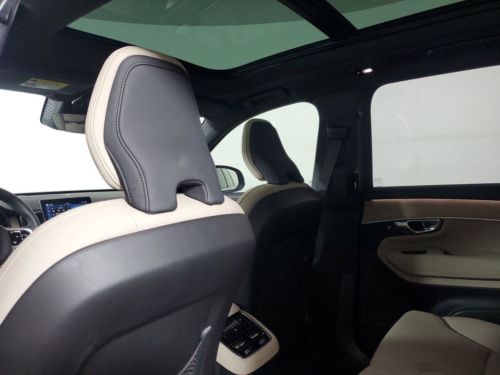Certified 2026 Volvo XC90 B6 Plus w/ Protection Package Premier AWD/4WD image 14