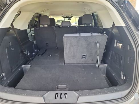 Used 2025 Ford Explorer Active RWD image 25