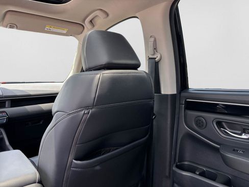Used 2024 Honda Pilot Touring image 42