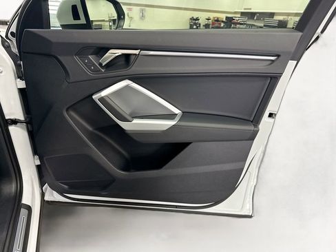 Certified 2024 Audi Q3 2.0T Premium Plus image 23