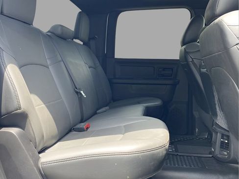 Used 2024 RAM 5500 Tradesman w/ Chrome Appearance Group AWD/4WD image 46