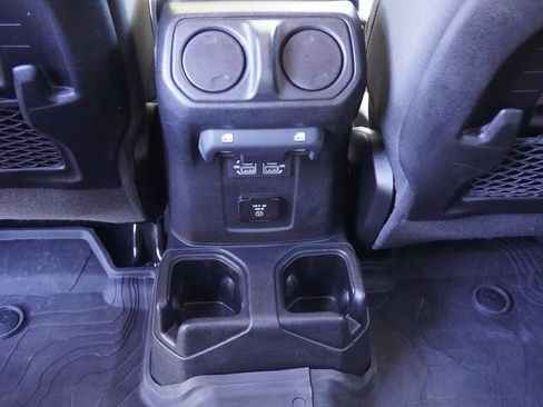 Used 2022 Jeep Wrangler Unlimited Rubicon w/ LED Lighting Group image 25