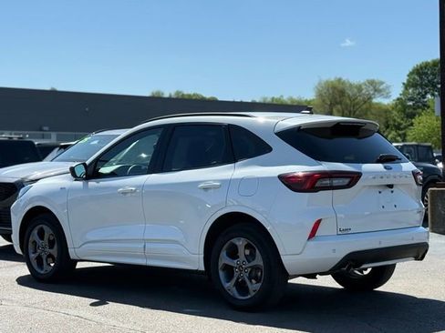 Certified 2023 Ford Escape ST-Line w/ Tech Pack #1 AWD/4WD image 41
