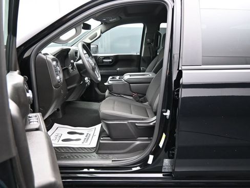Used 2025 GMC Sierra 1500 Pro w/ Graphite Edition AWD/4WD image 9