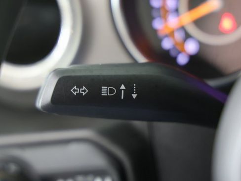 Used 2022 Jeep Wrangler Sport image 22