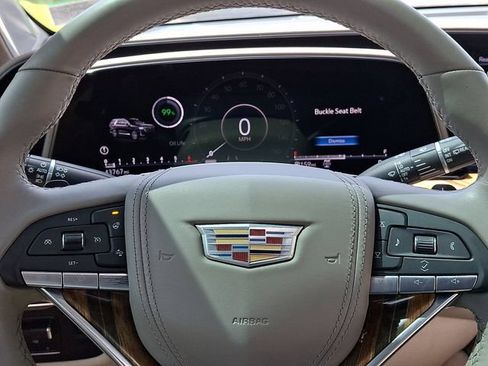 Used 2021 Cadillac Escalade Sport Platinum AWD/4WD image 23
