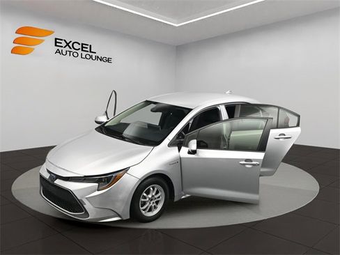 Used 2020 Toyota Corolla LE image 45