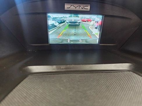 Used 2018 Ford Escape SE w/ Ford Safe & Smart Package FWD image 21