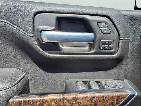 Used 2019 GMC Sierra 1500 Denali w/ Denali Ultimate Package AWD/4WD image 11