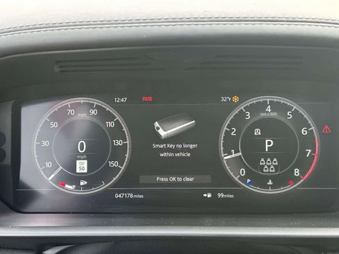 Used 2020 Land Rover Discovery HSE Luxury image 27