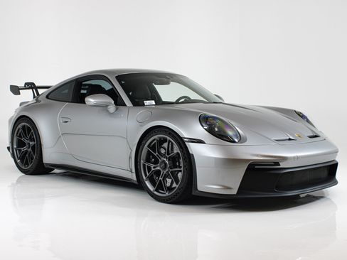 Used 2024 Porsche 911 GT3 RWD image 9