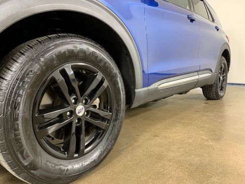 Used 2020 Ford Explorer XLT w/ Equipment Group 202A AWD/4WD image 2