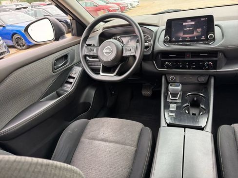 Used 2021 Nissan Rogue S FWD image 19