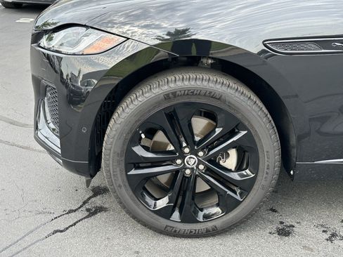 Used 2026 Jaguar F-PACE R-Dynamic S AWD/4WD image 14