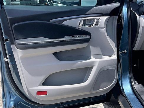 Used 2021 Honda Pilot Special Edition image 17