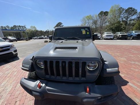 Used 2021 Jeep Gladiator Mojave image 2