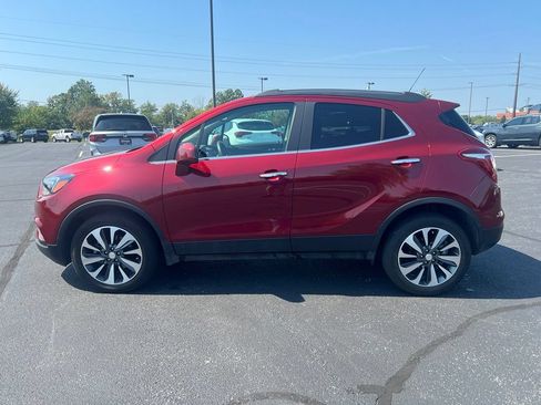 Used 2022 Buick Encore Preferred w/ Safety Package II AWD/4WD image 3