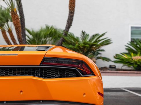 Used 2015 Lamborghini Huracan LP 610-4 image 24