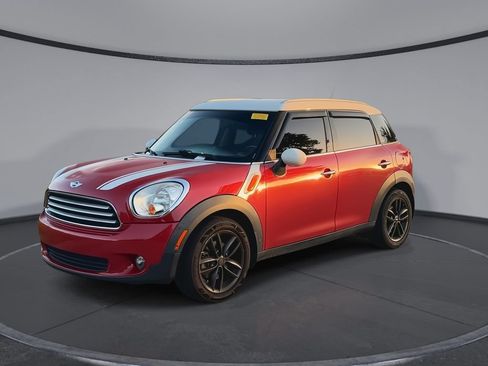 Used 2013 MINI Cooper Countryman FWD image 4