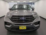 Certified 2022 Ford Explorer XLT image 2