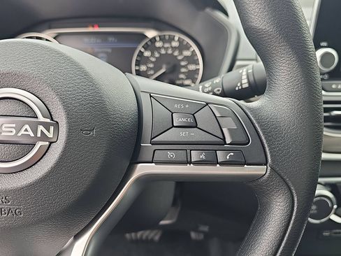 New 2026 Nissan Altima 2.5 SV FWD image 18