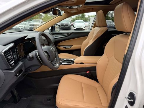 Used 2025 Lexus NX 350 AWD w/ Accessory Package (2T) image 13