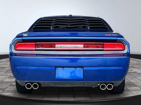 Used 2012 Dodge Challenger R/T RWD image 5