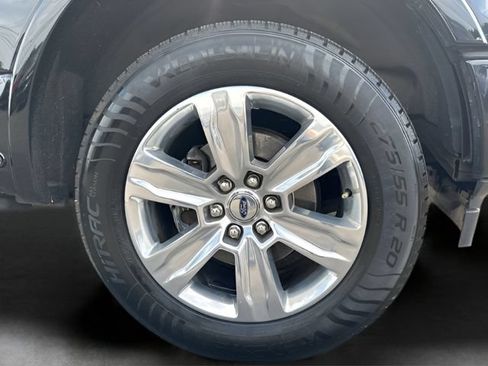 Used 2018 Ford F150 Platinum w/ Equipment Group 701A Luxury AWD/4WD image 37