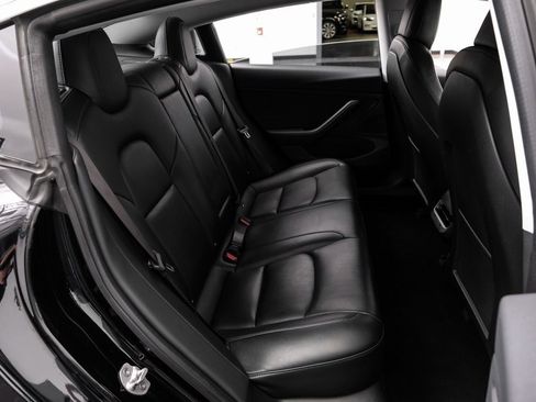 Used 2018 Tesla Model 3 Long Range image 39