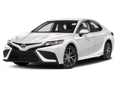 Used 2024 Toyota Camry SE w/ Convenience Package