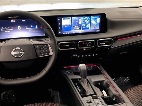 New 2026 Nissan Sentra SR FWD image 8