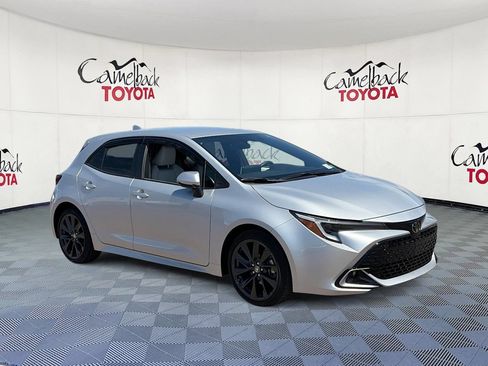 Used 2024 Toyota Corolla XSE FWD image 3