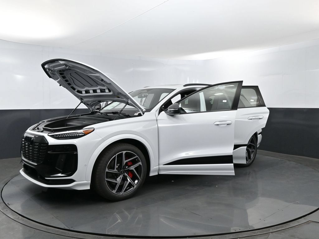 New 2027 Audi SQ6 e-tron Premium Plus AWD/4WD image 26