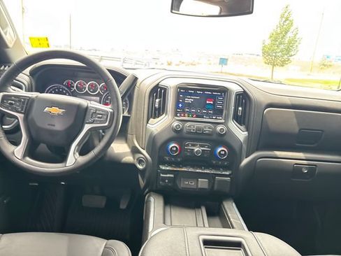 Certified 2021 Chevrolet Silverado 1500 LTZ w/ LTZ Premium Package AWD/4WD image 12