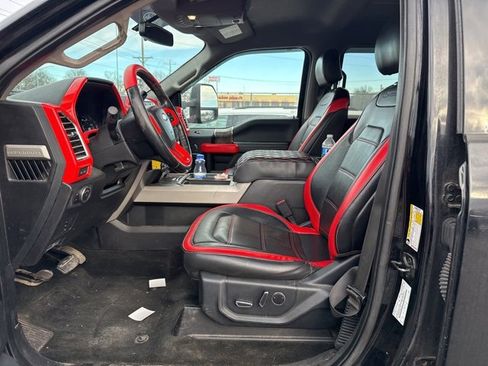 Used 2017 Ford F250 Lariat w/ Lariat Value Package image 9