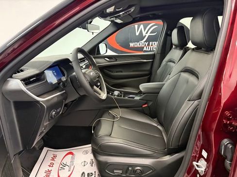 New 2025 Jeep Grand Cherokee L Limited image 11