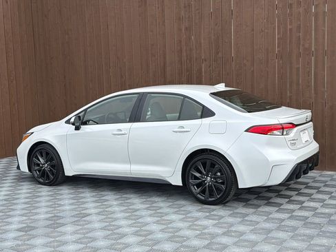 Used 2026 Toyota Corolla SE image 15