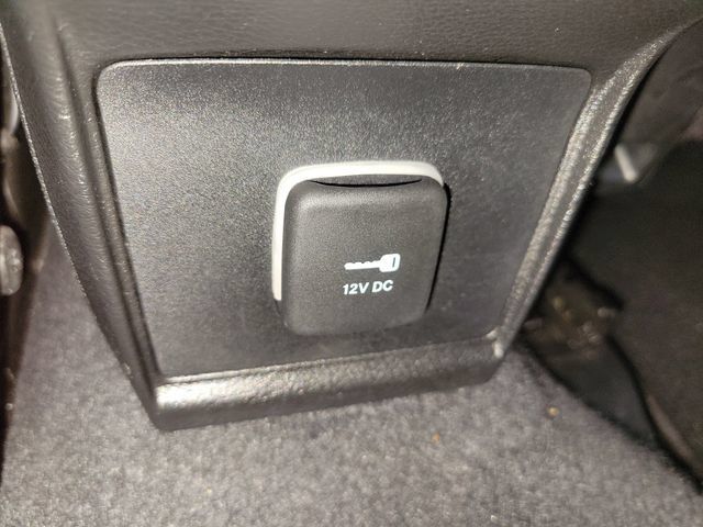 Used 2024 Jeep Compass Latitude AWD/4WD image 17