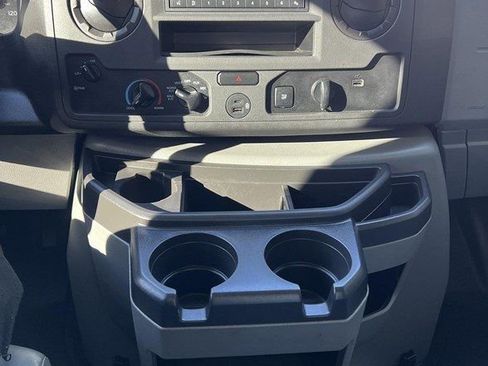 Used 2024 Ford E-450 and Econoline 450 Super Duty w/ Power Windows & Locks Group image 23