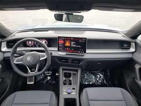 New 2026 Volkswagen Tiguan SE R-Line image 27