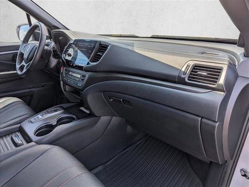 Used 2023 Honda Passport TrailSport image 28