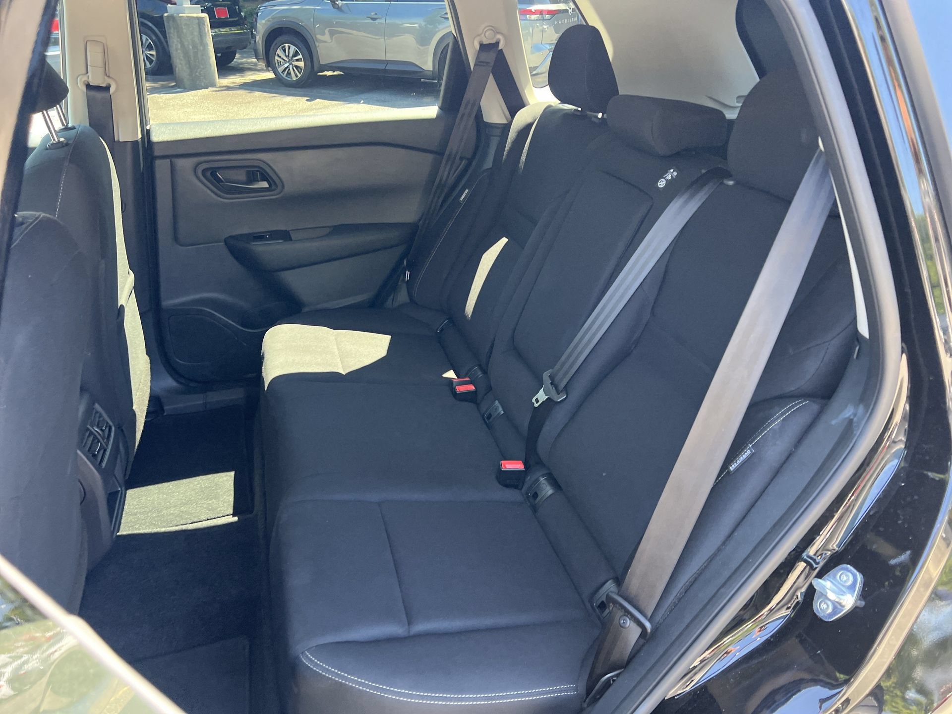 Used 2026 Nissan Rogue S FWD image 16