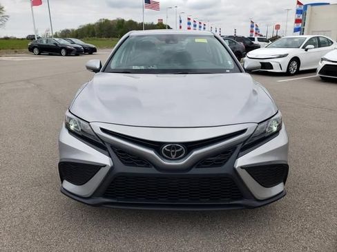 Used 2024 Toyota Camry SE FWD image 2