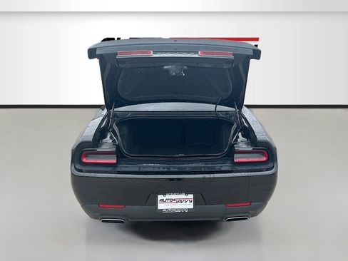 Used 2023 Dodge Challenger SXT RWD image 24