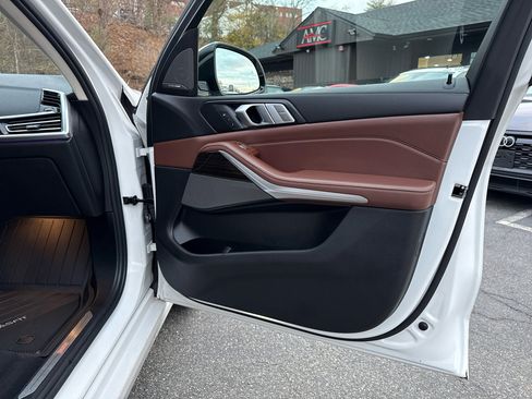 Used 2020 BMW X7 xDrive40i w/ Premium Package image 51