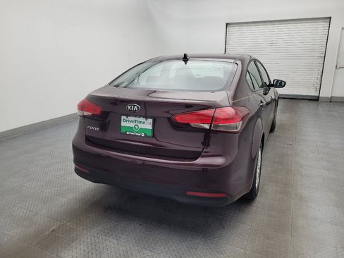 Used 2017 Kia Forte LX FWD image 7