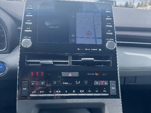 Used 2019 Toyota Avalon Limited w/ Advanced Safety Package image 14