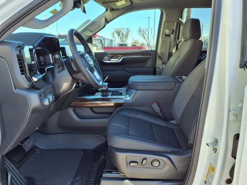 New 2026 GMC Sierra 1500 Elevation w/ Preferred Package image 18